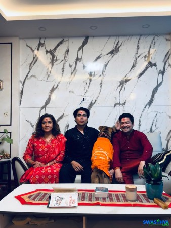 स्वास्थ्य मन्त्रालयका प्रवक्ताद्वारा स्वास्थ्य सन्देश टिसर्ट कुकुरलाई लगाइएको तस्बिरमाथि आलोचना, कानुनी र नैतिक प्रश्न उठे
