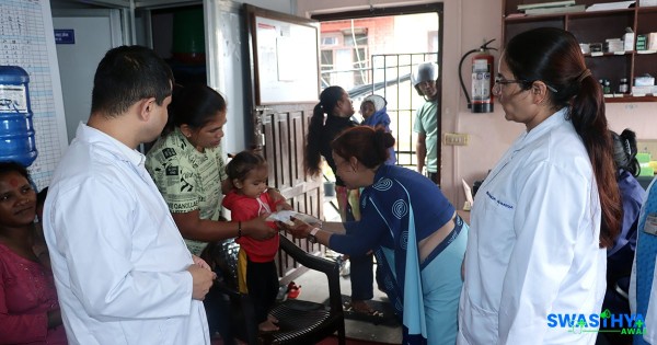 ललितपुर-१३ मा बालबालिकालाई कुपोषणबाट जोगाउन निःशुल्क लिटो वितरण